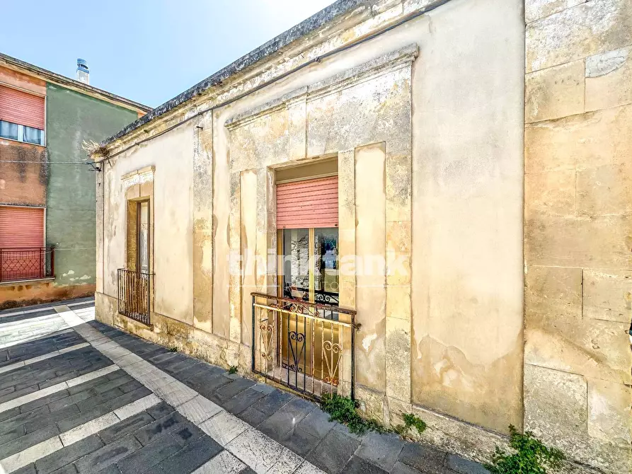 Immagine 2 di Casa indipendente in vendita  in Ronco Frappantaleo a Buccheri