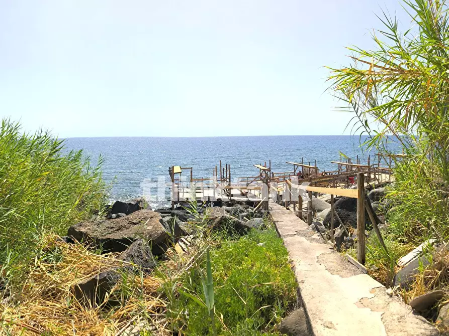 Immagine 24 di Appartamento in vendita  in Via Livorno a Aci Castello