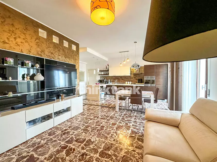 Immagine 5 di Appartamento in vendita  in viale teracati a Siracusa