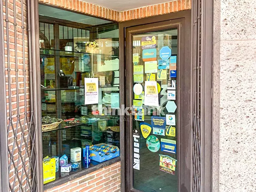 Immagine 2 di Attività commerciale in vendita  in Via Etnea a Gravina Di Catania