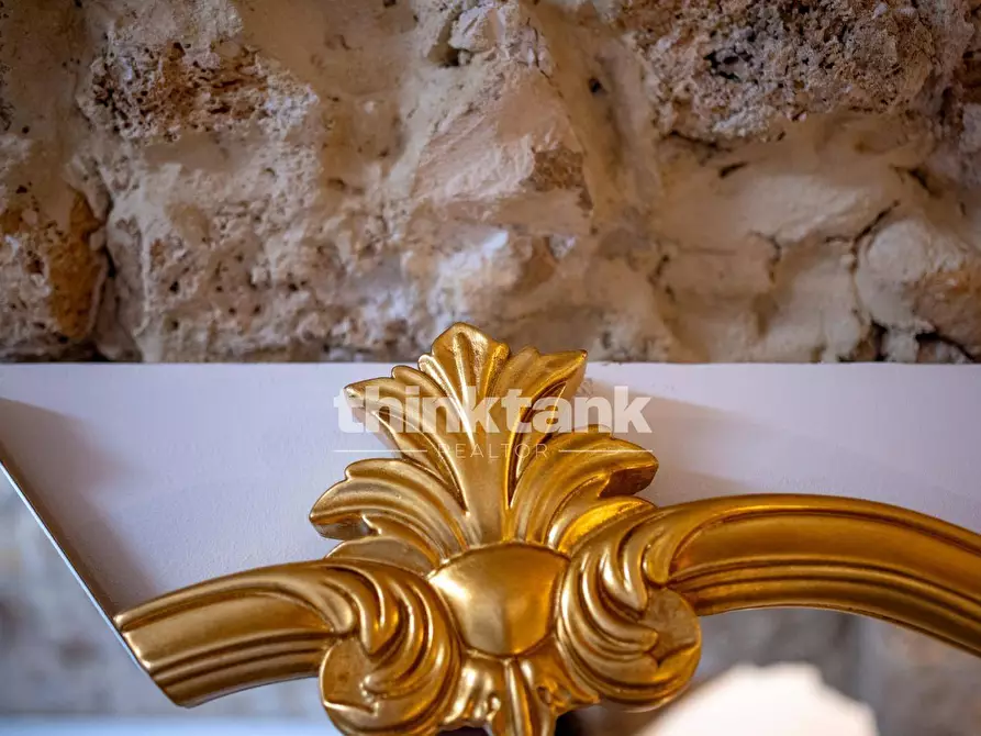 Immagine 13 di Appartamento in vendita  in Via Cavour a Noto