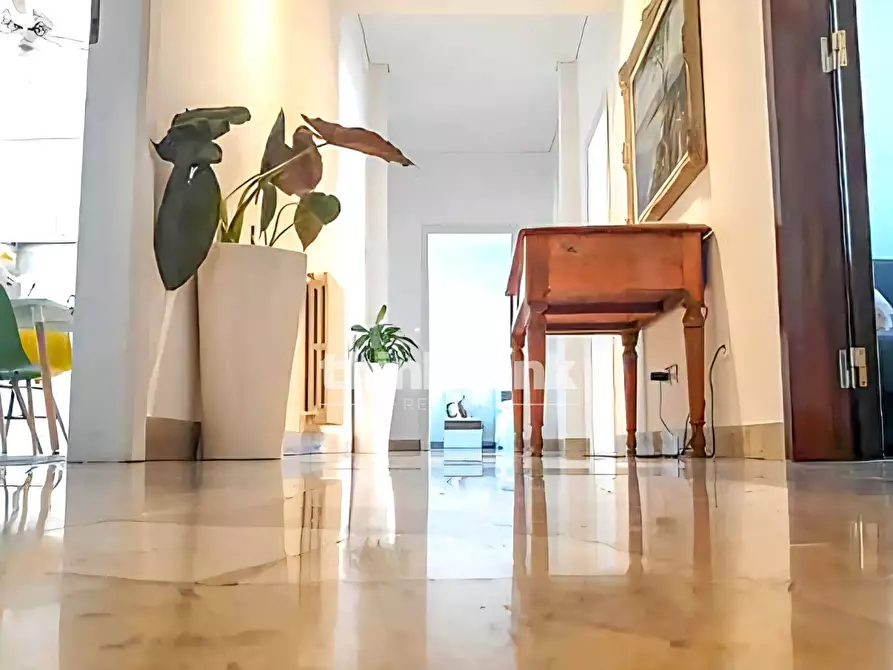 Immagine 25 di Appartamento in vendita  in Via Teocrito a Catania