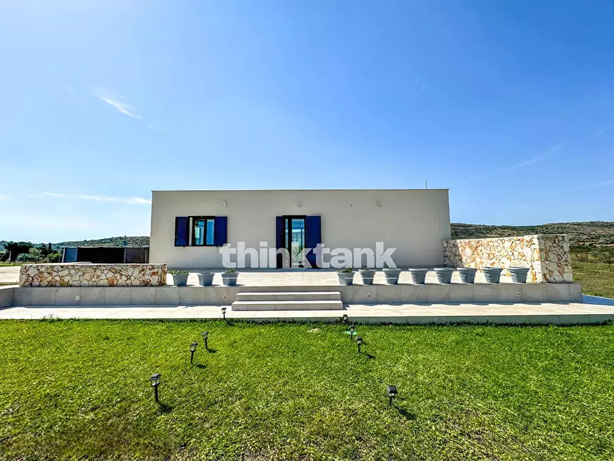 Immagine 3 di Villa in vendita  in Strada Mare Monti a Buccheri