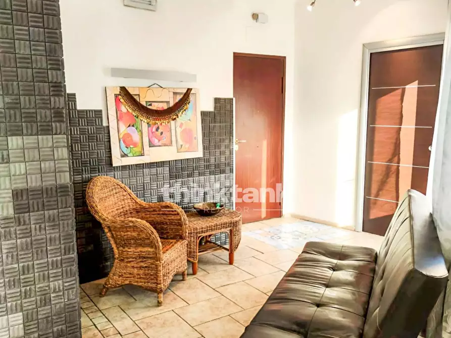 Immagine 2 di Appartamento in vendita  in Via Paladino a Giardini-Naxos