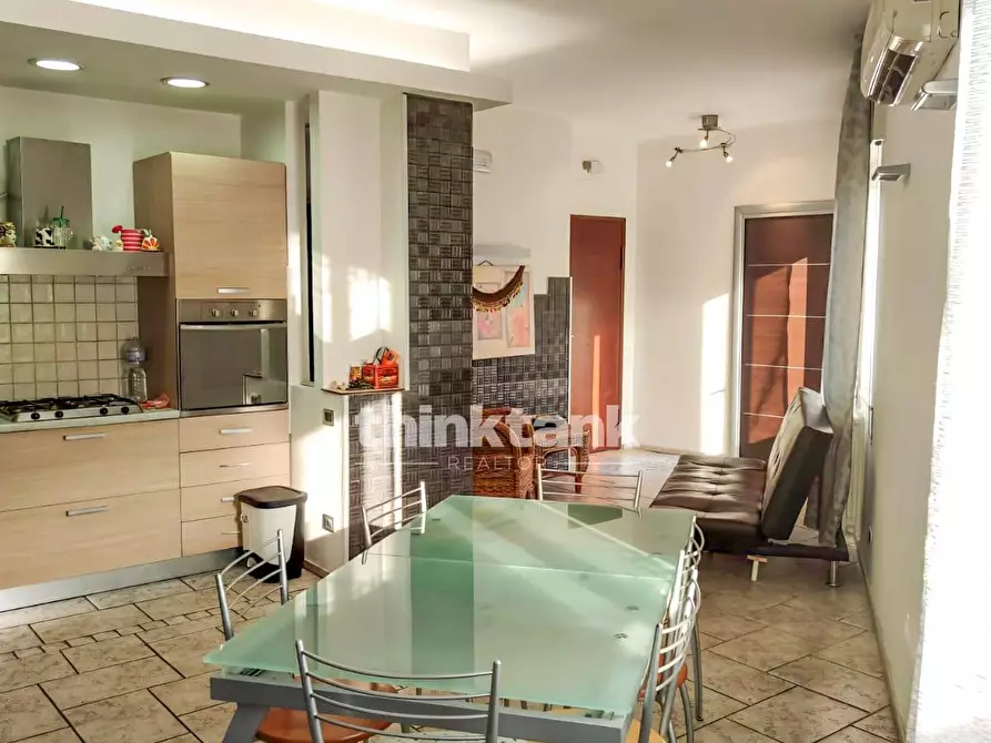 Immagine 7 di Appartamento in vendita  in Via Paladino a Giardini-Naxos