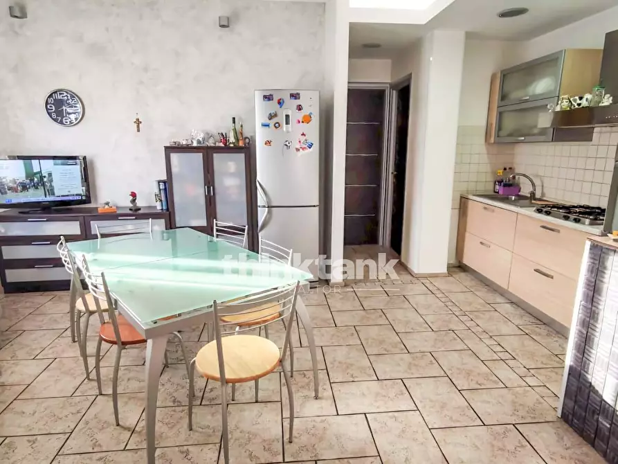 Immagine 6 di Appartamento in vendita  in Via Paladino a Giardini-Naxos