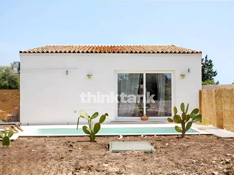 Immagine 1 di Rustico / casale in vendita  in Calabernardo a Noto