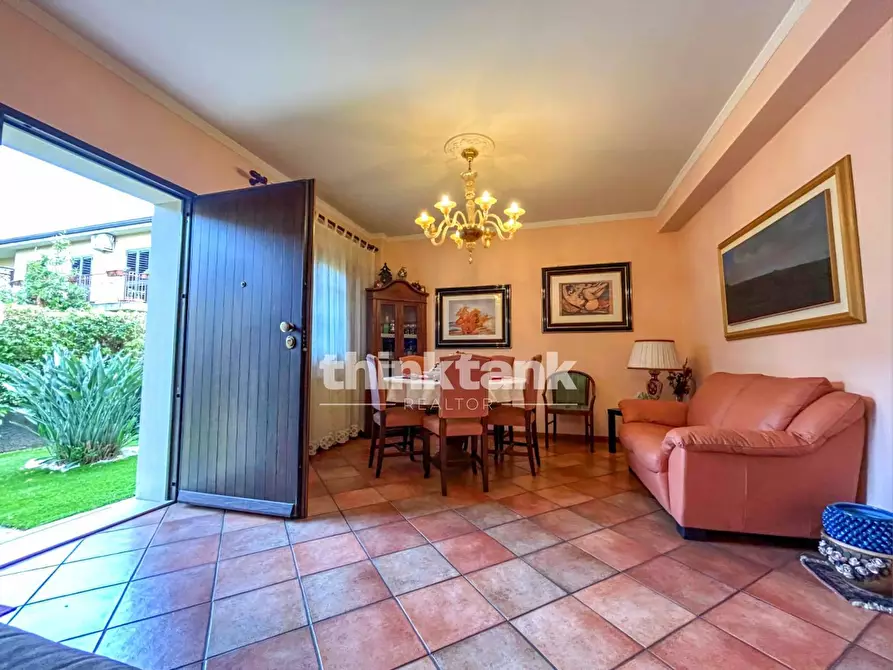 Immagine 9 di Villa in vendita  in Viale Europa a Paterno'