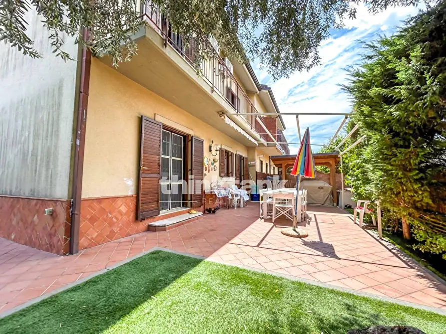 Immagine 2 di Villa in vendita  in Viale Europa a Paterno'