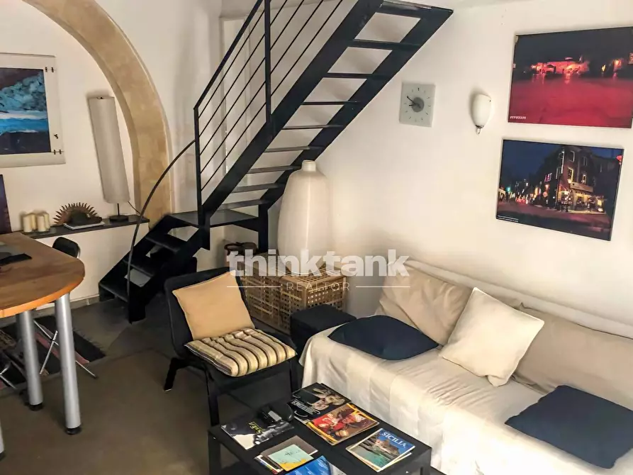 Immagine 2 di Appartamento in vendita  in Via Vittorio Veneto a Siracusa