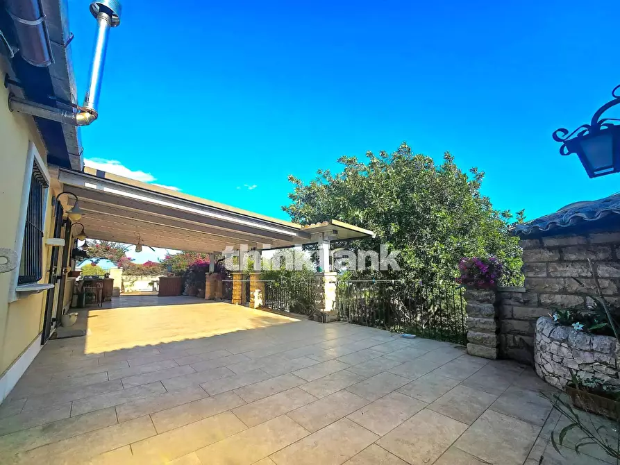 Immagine 3 di Villa in vendita  in Strada provinciale 44 a Ragusa