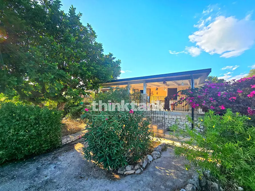 Immagine 5 di Villa in vendita  in Strada provinciale 44 a Ragusa