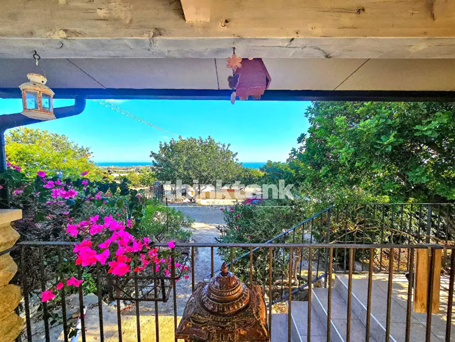 Immagine 15 di Villa in vendita  in Strada provinciale 44 a Ragusa