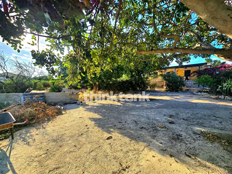 Immagine 37 di Villa in vendita  in Strada provinciale 44 a Ragusa