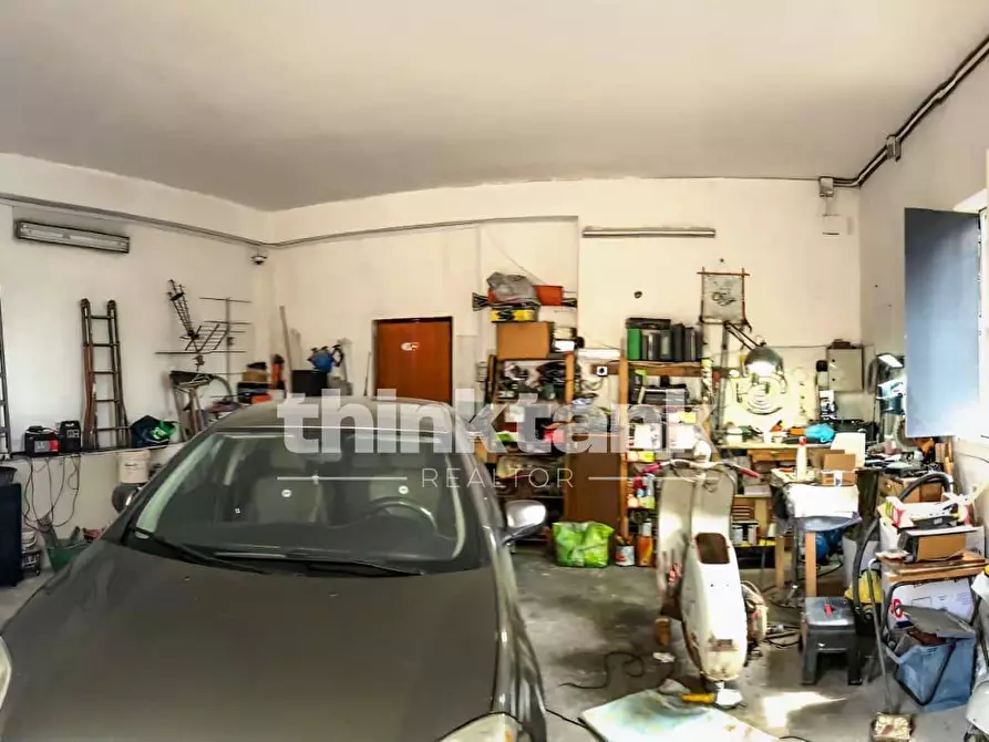 Immagine 25 di Villa in vendita  in Via Galliano a Camporotondo Etneo