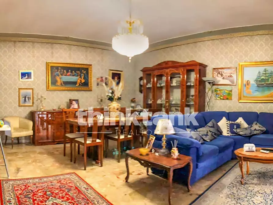 Immagine 7 di Villa in vendita  in Via Galliano a Camporotondo Etneo