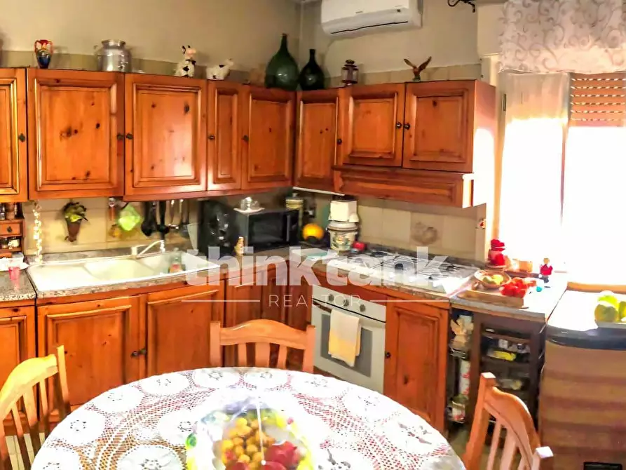 Immagine 11 di Villa in vendita  in Via Galliano a Camporotondo Etneo