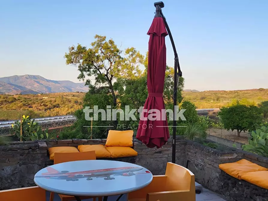 Immagine 2 di Rustico / casale in vendita  in Viale Regina Margherita a Castiglione Di Sicilia