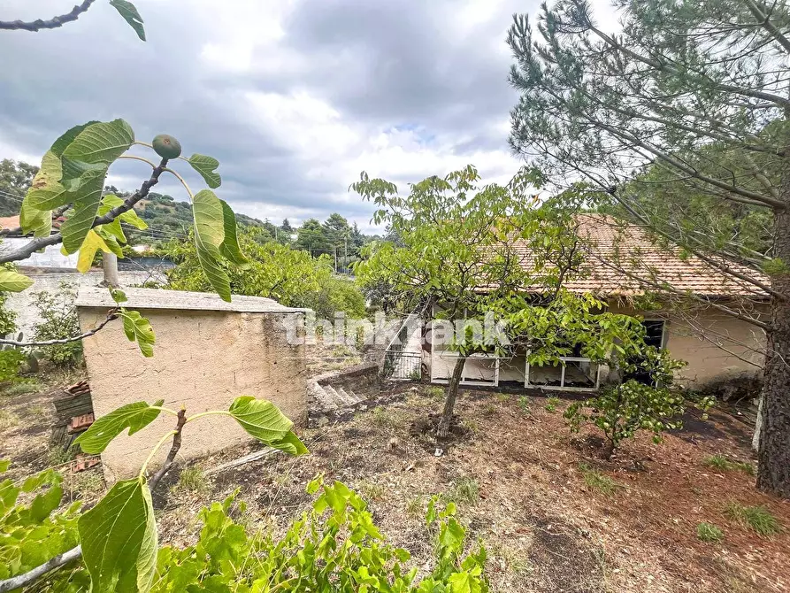 Immagine 21 di Villa in vendita  in Via Tarderia 89 a Gravina Di Catania