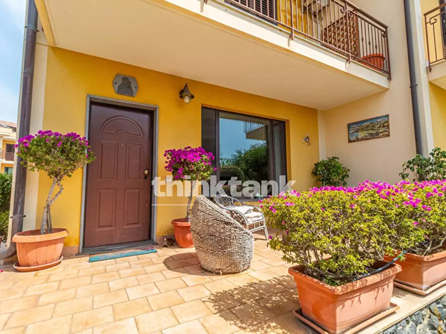 Immagine 4 di Villetta a schiera in vendita  in Via Capomulini snc a Acireale