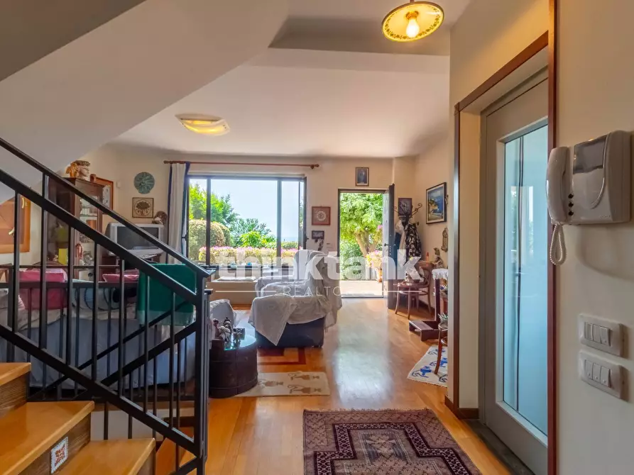 Immagine 18 di Villetta a schiera in vendita  in Via Capomulini snc a Acireale