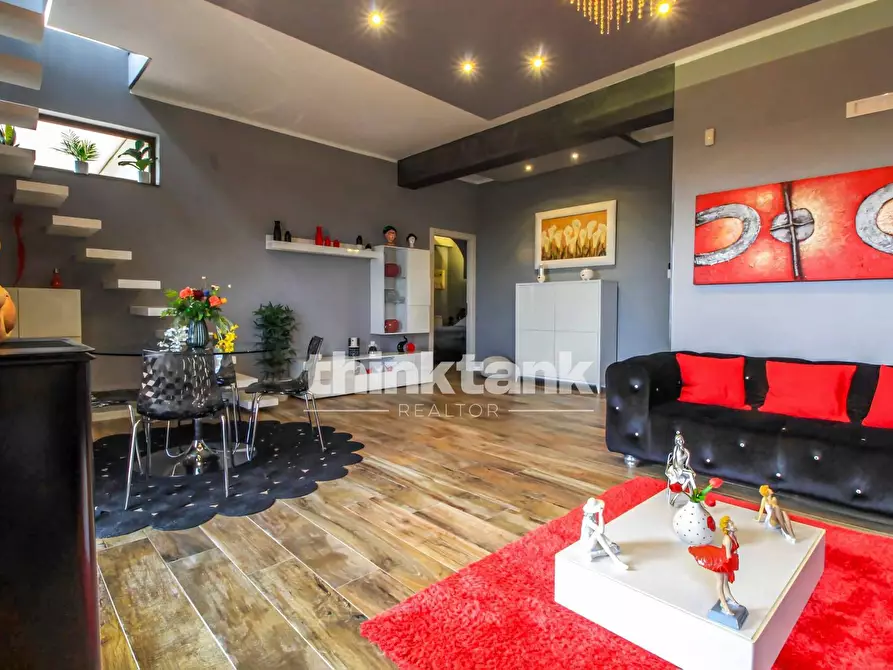 Immagine 11 di Villa in vendita  in Via Ombra a Gravina Di Catania