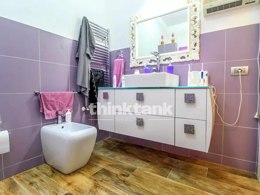 Immagine 32 di Villa in vendita  in Via Ombra a Gravina Di Catania