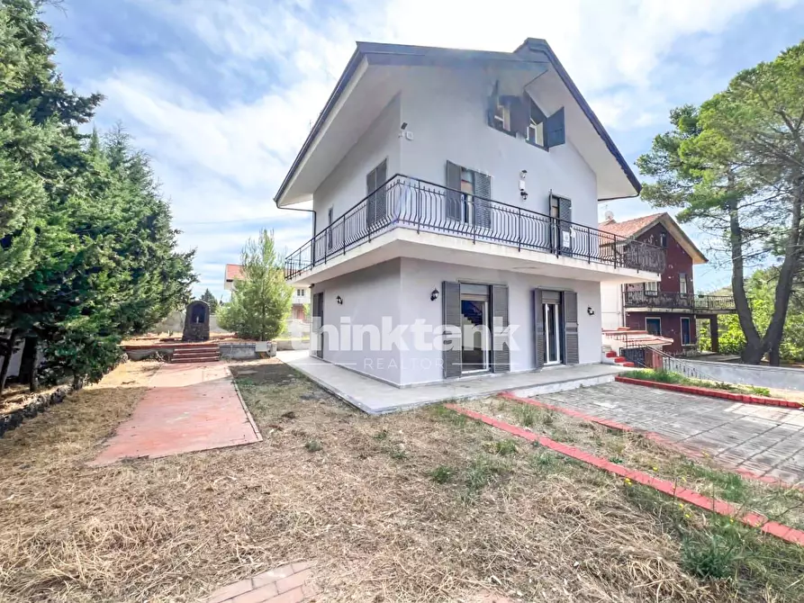Immagine 21 di Villa in vendita  in Via Etnea a Nicolosi