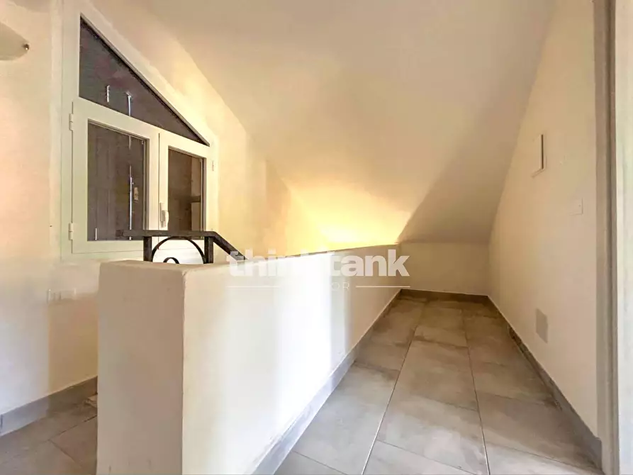 Immagine 15 di Villa in vendita  in Via Etnea a Nicolosi