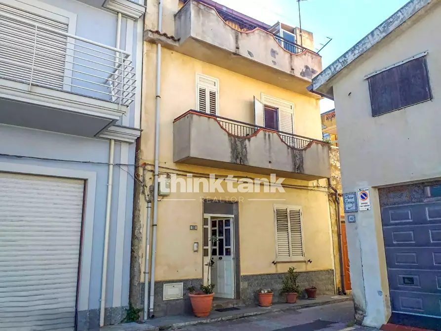 Immagine 2 di Villa in vendita  in Via Fabbrica a Roccalumera