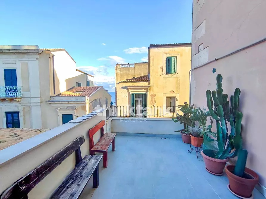 Immagine 2 di Casa indipendente in vendita  in Via Nizza a Siracusa