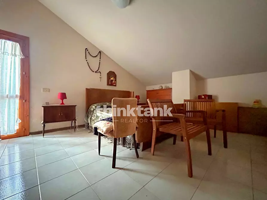 Immagine 12 di Villa in vendita  in Via Dei Cugini a Gravina Di Catania