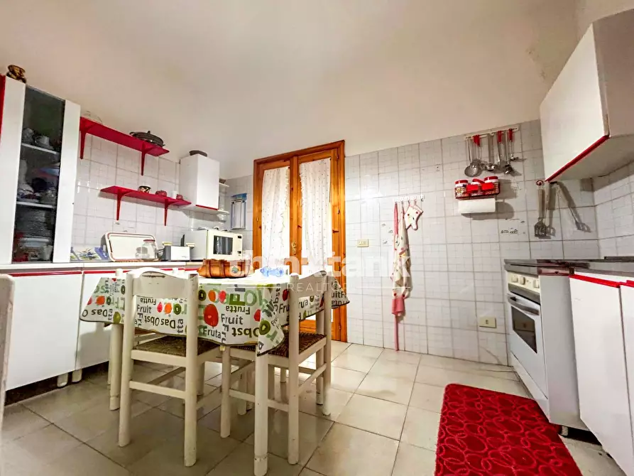 Immagine 7 di Villa in vendita  in Via Dei Cugini a Gravina Di Catania