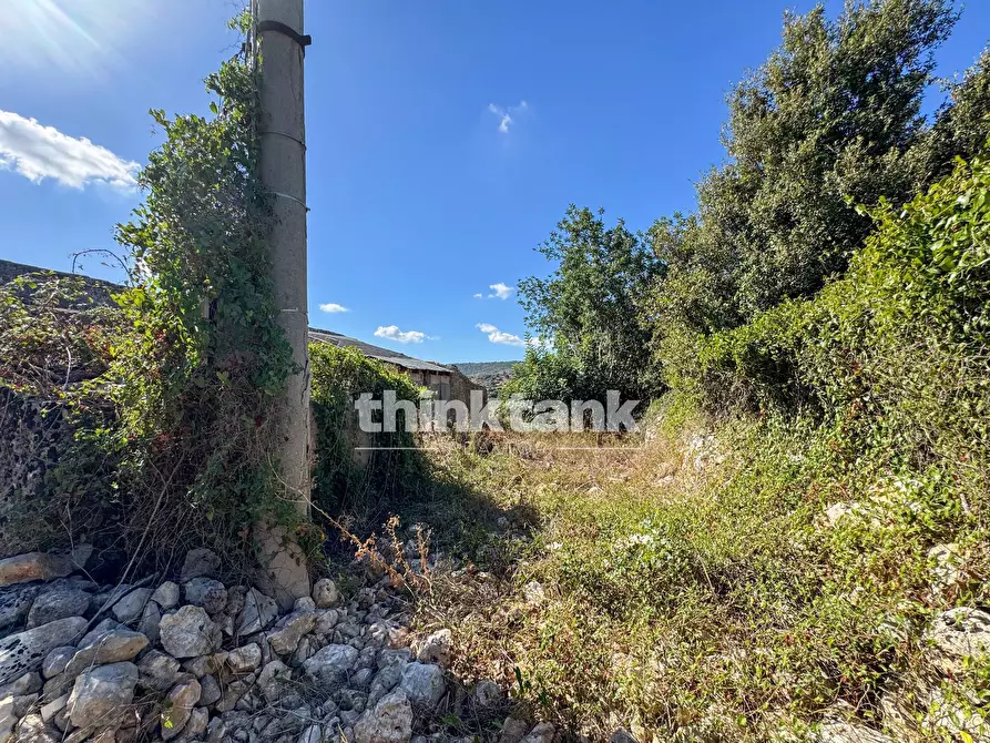 Immagine 29 di Rustico / casale in vendita  in Contrada Bosco di sopra a Buccheri