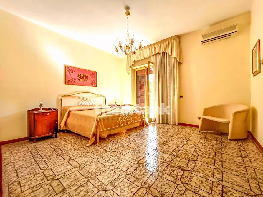 Immagine 15 di Villetta a schiera in vendita  in Via Papa Giovanni XXIII a Trecastagni