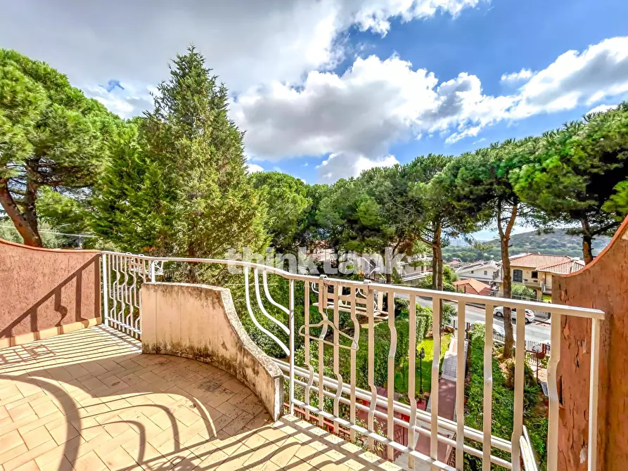 Immagine 29 di Villetta a schiera in vendita  in Via Papa Giovanni XXIII a Trecastagni