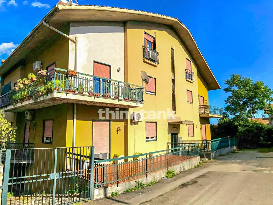 Immagine 17 di Attico in vendita  in Via Consoli a Gravina Di Catania