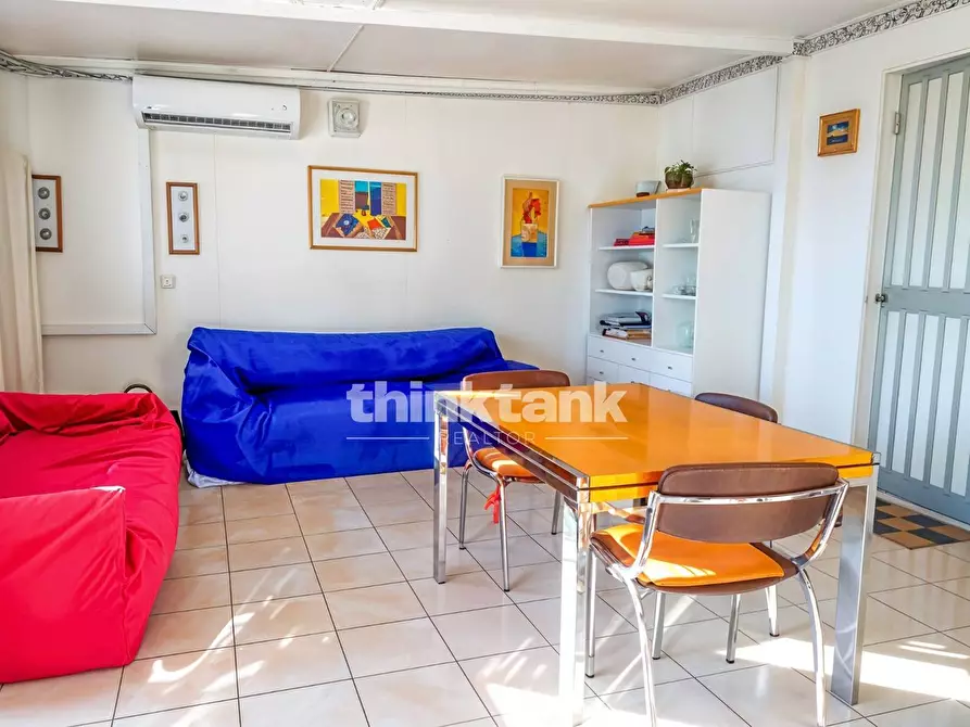 Immagine 11 di Appartamento in vendita  in Via Amerigo Vespucci a Furci Siculo