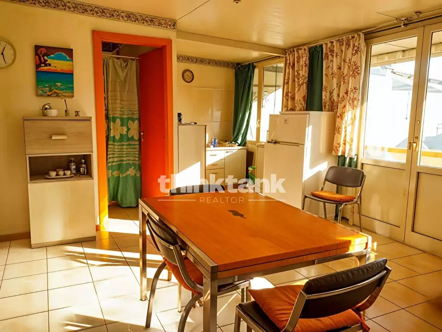 Immagine 9 di Appartamento in vendita  in Via Amerigo Vespucci a Furci Siculo