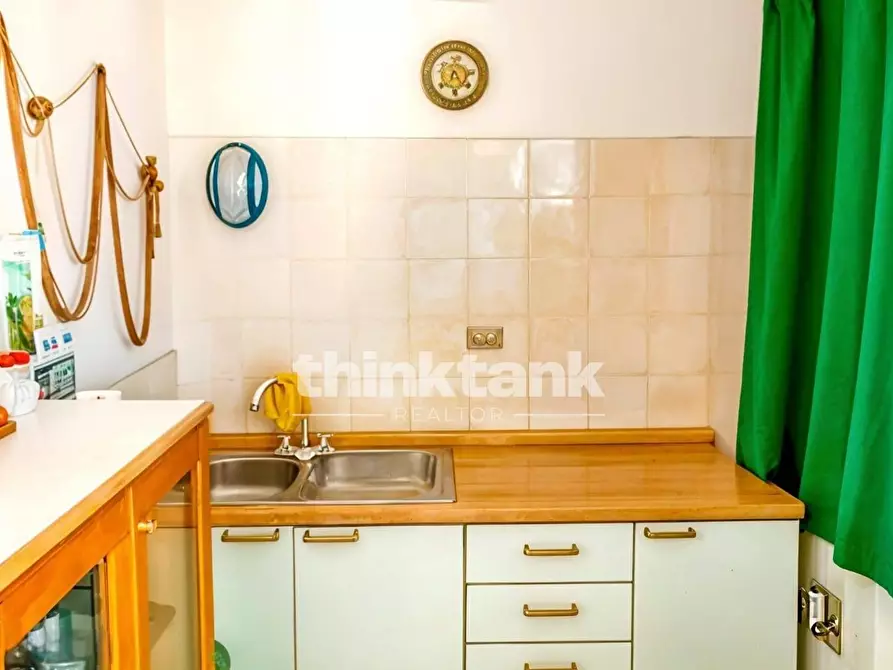 Immagine 10 di Appartamento in vendita  in Via Amerigo Vespucci a Furci Siculo