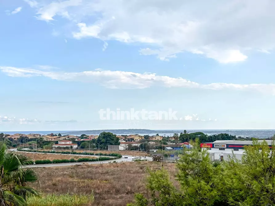 Immagine 2 di Appartamento in vendita  in Via Montesanvito a Siracusa