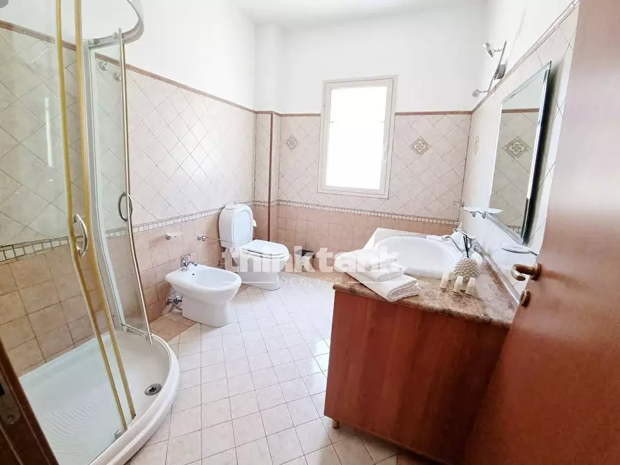 Immagine 25 di Villa in vendita  in Via Lago Ampollino a Siracusa