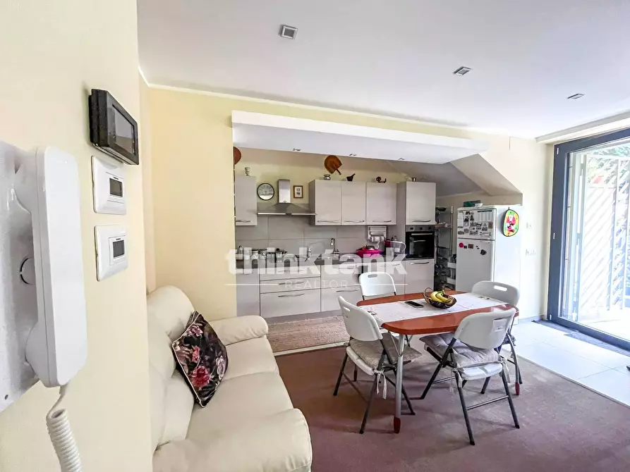 Immagine 29 di Villa in vendita  in Via G. Sanfilippo a Gravina Di Catania