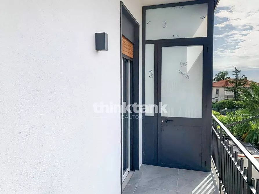 Immagine 10 di Appartamento in vendita  in Via Santa Maria Dei Monti Arsi 45 a Gravina Di Catania