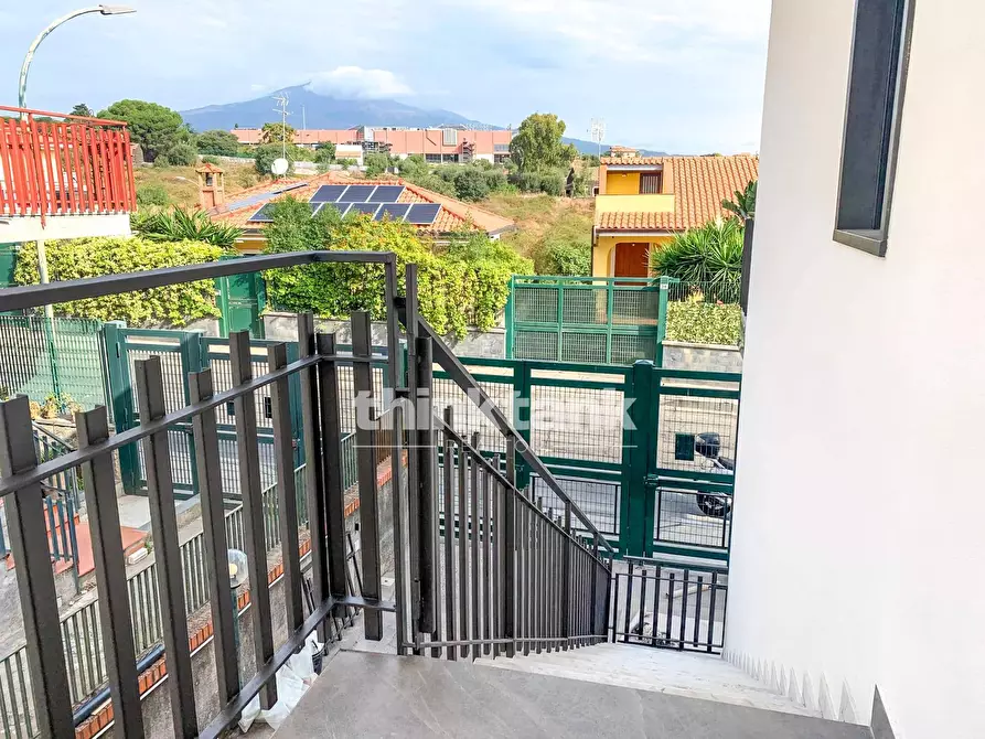 Immagine 3 di Appartamento in vendita  in Via Santa Maria Dei Monti Arsi 45 a Gravina Di Catania