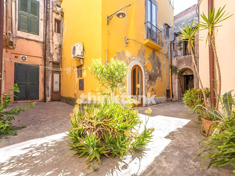 Immagine 9 di Casa indipendente in vendita  in Via Porta Modica a Ragusa