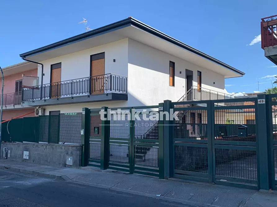 Immagine 11 di Appartamento in vendita  in Via Santa Maria Dei Monti Arsi 45 a Gravina Di Catania