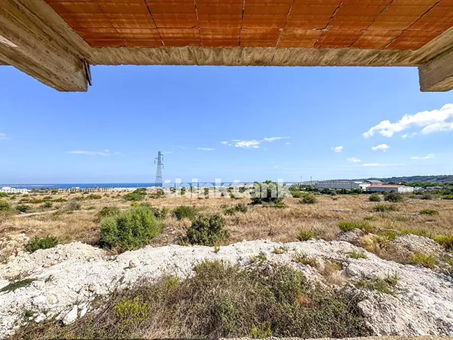 Immagine 3 di Palazzo in vendita  in Viale Edoardo Garrone a Buccheri