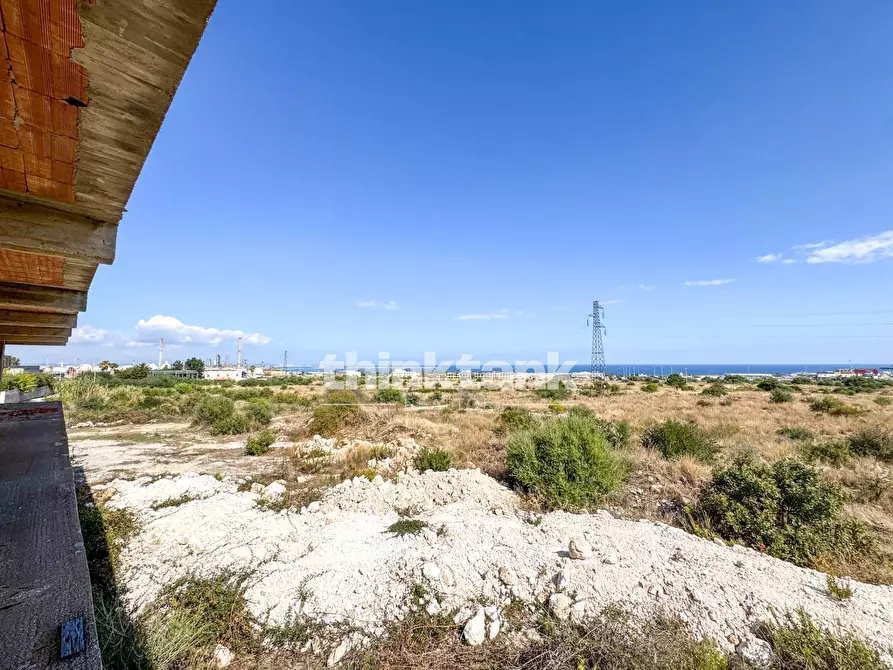 Immagine 5 di Palazzo in vendita  in Viale Edoardo Garrone a Buccheri