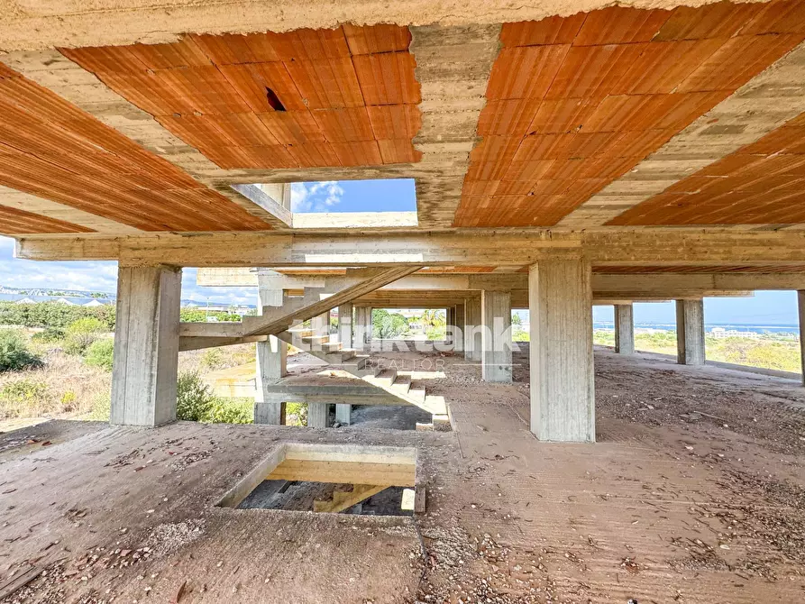 Immagine 7 di Palazzo in vendita  in Viale Edoardo Garrone a Buccheri